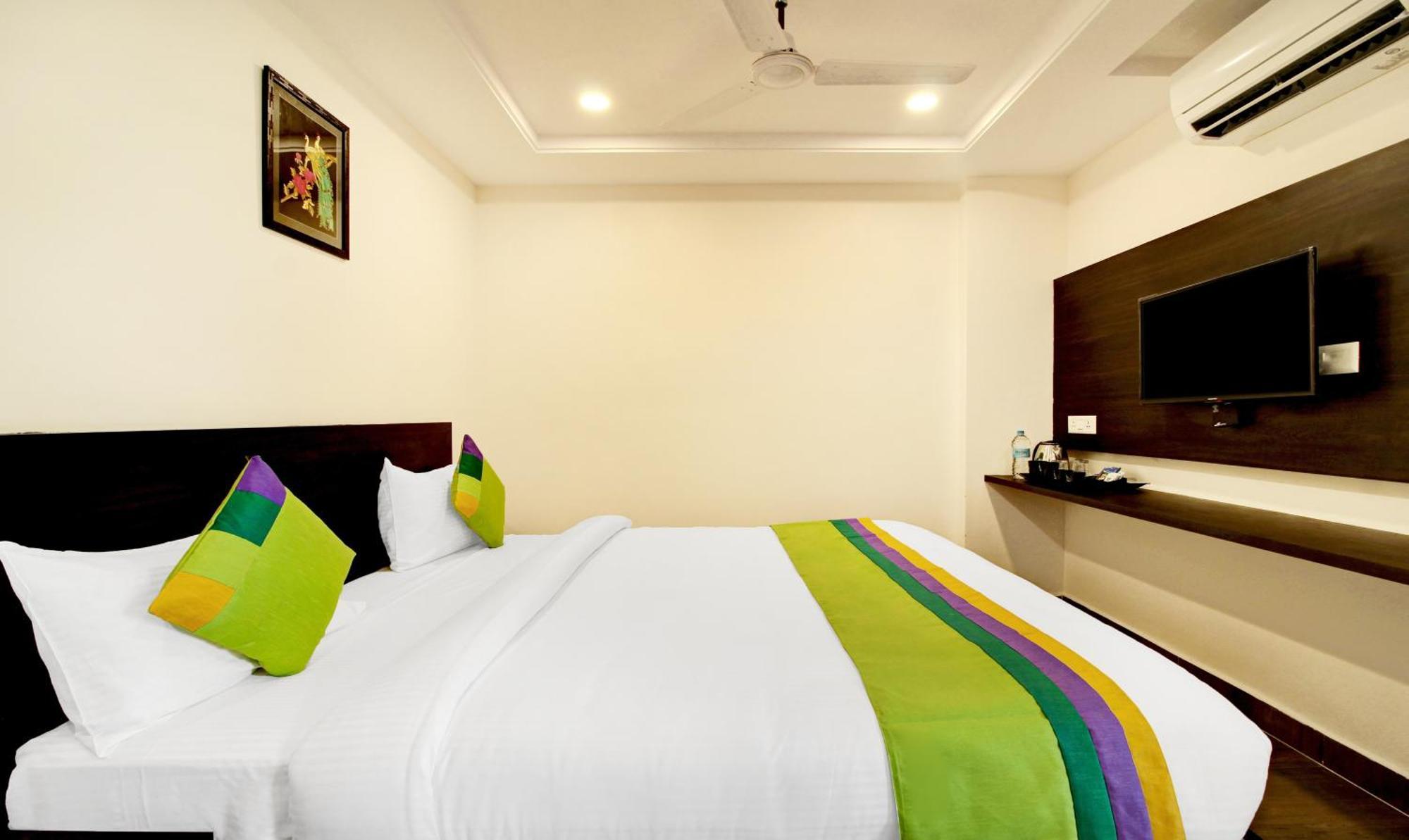 Treebo Trend Excella Hotel Visakhapatnam Exterior photo