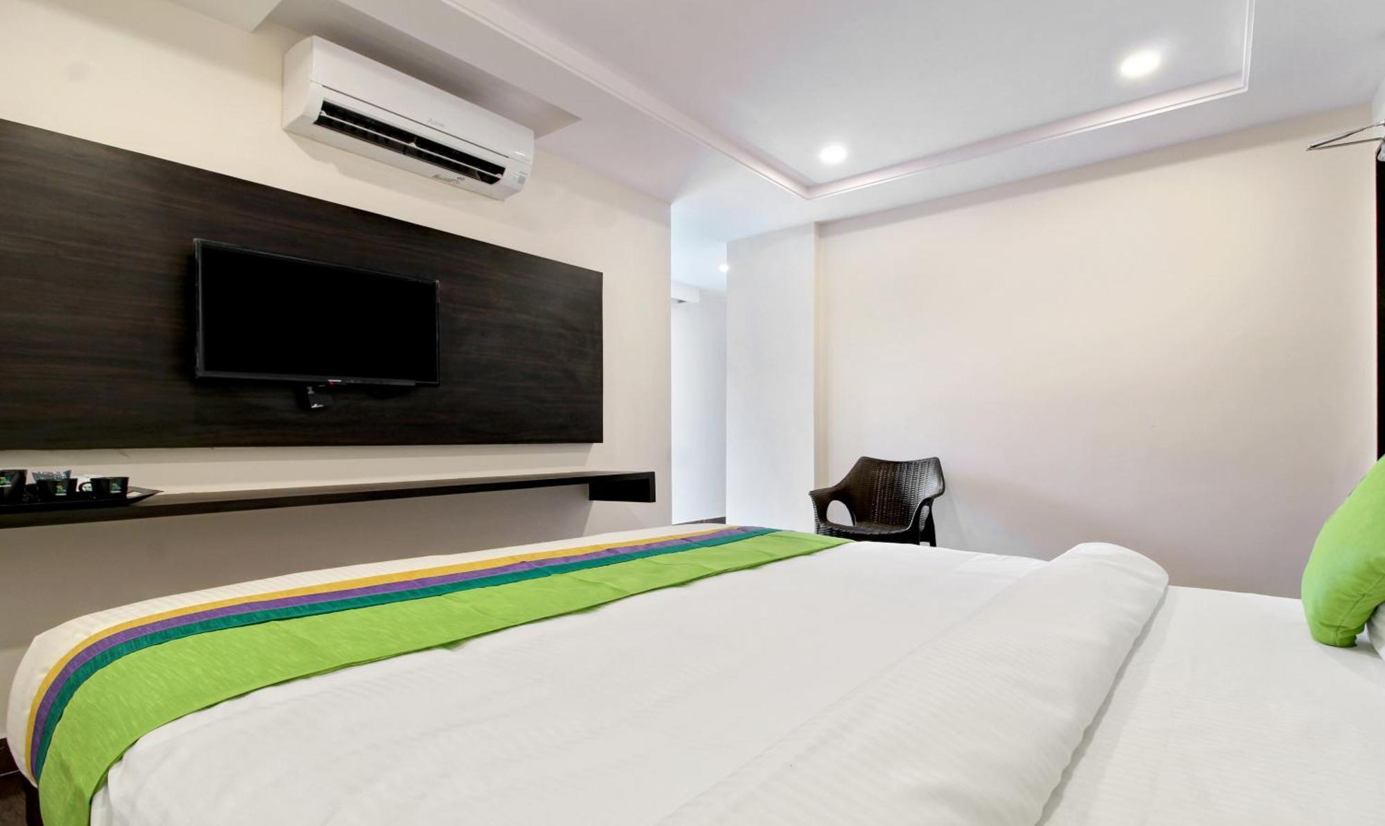 Treebo Trend Excella Hotel Visakhapatnam Exterior photo