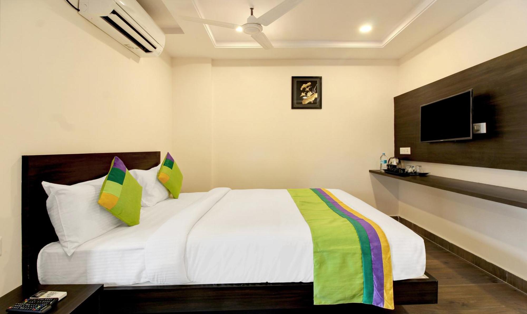 Treebo Trend Excella Hotel Visakhapatnam Exterior photo
