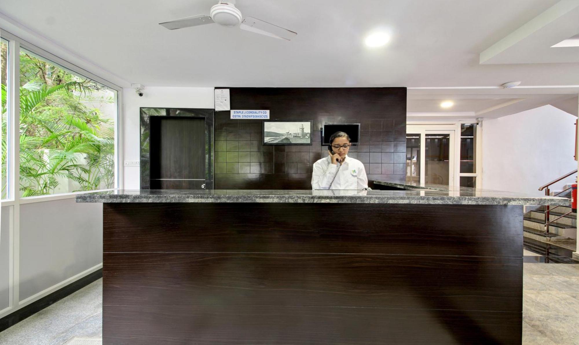 Treebo Trend Excella Hotel Visakhapatnam Exterior photo